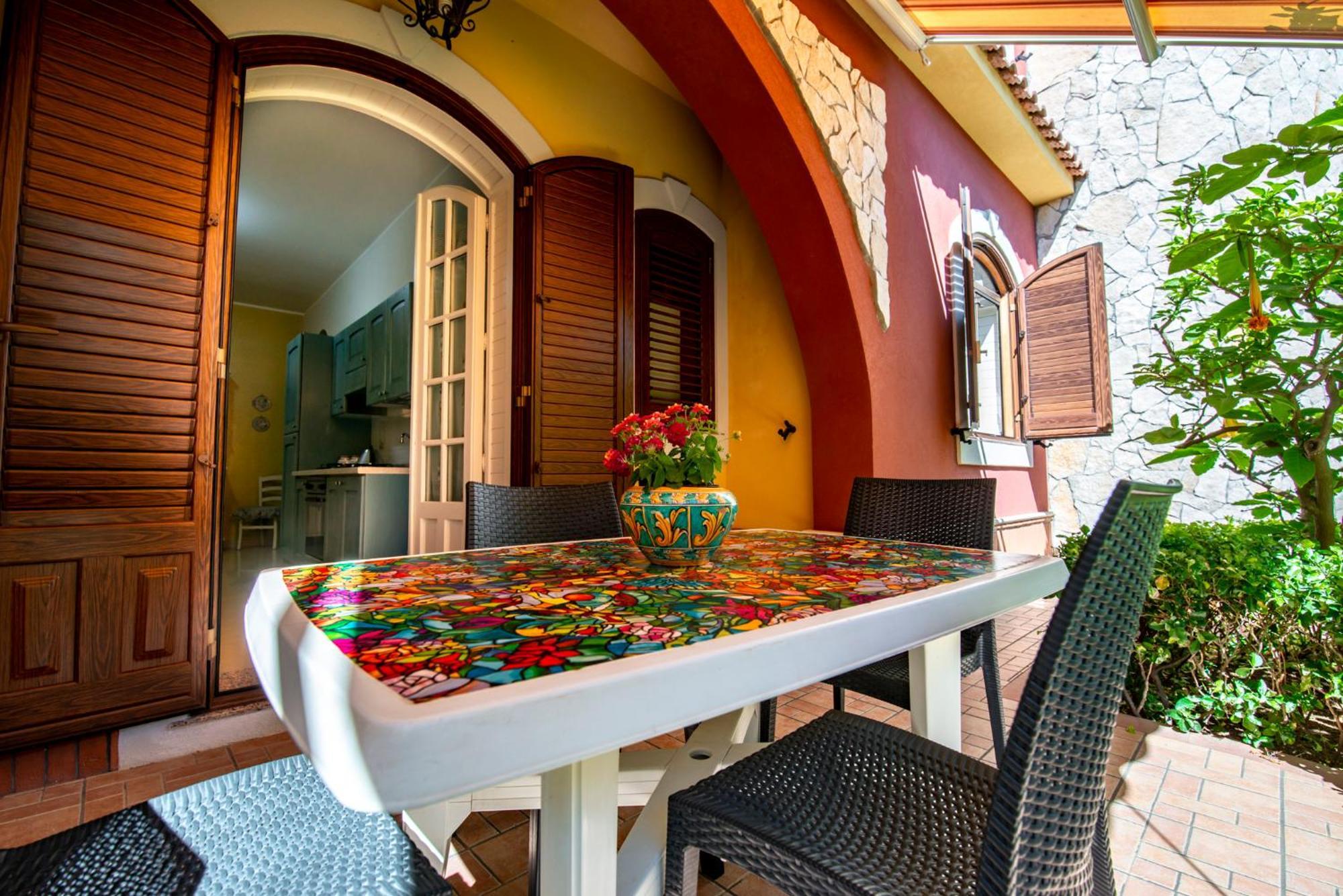 Villa Del Papiro Charme Apartments 아볼라 외부 사진