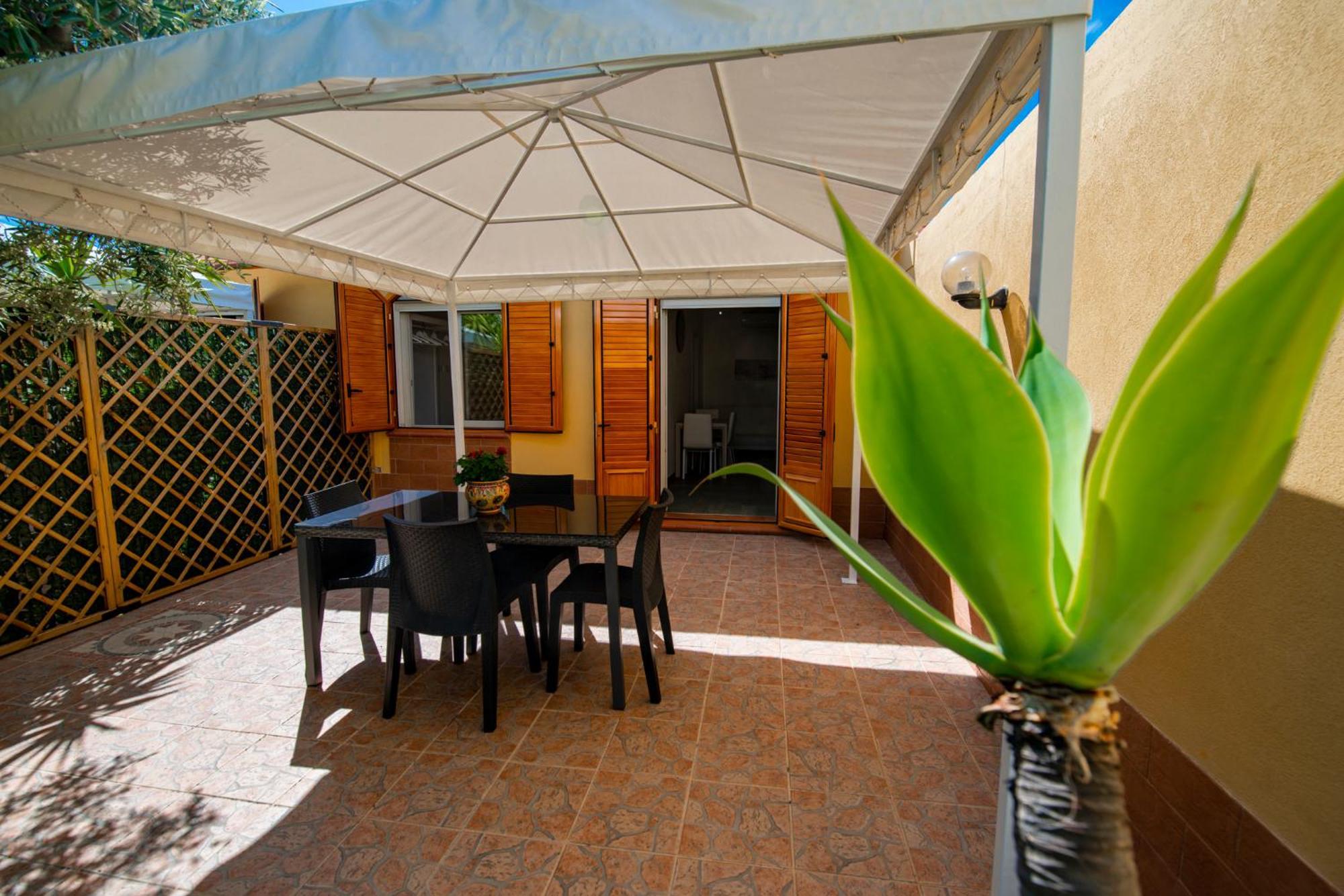 Villa Del Papiro Charme Apartments 아볼라 외부 사진