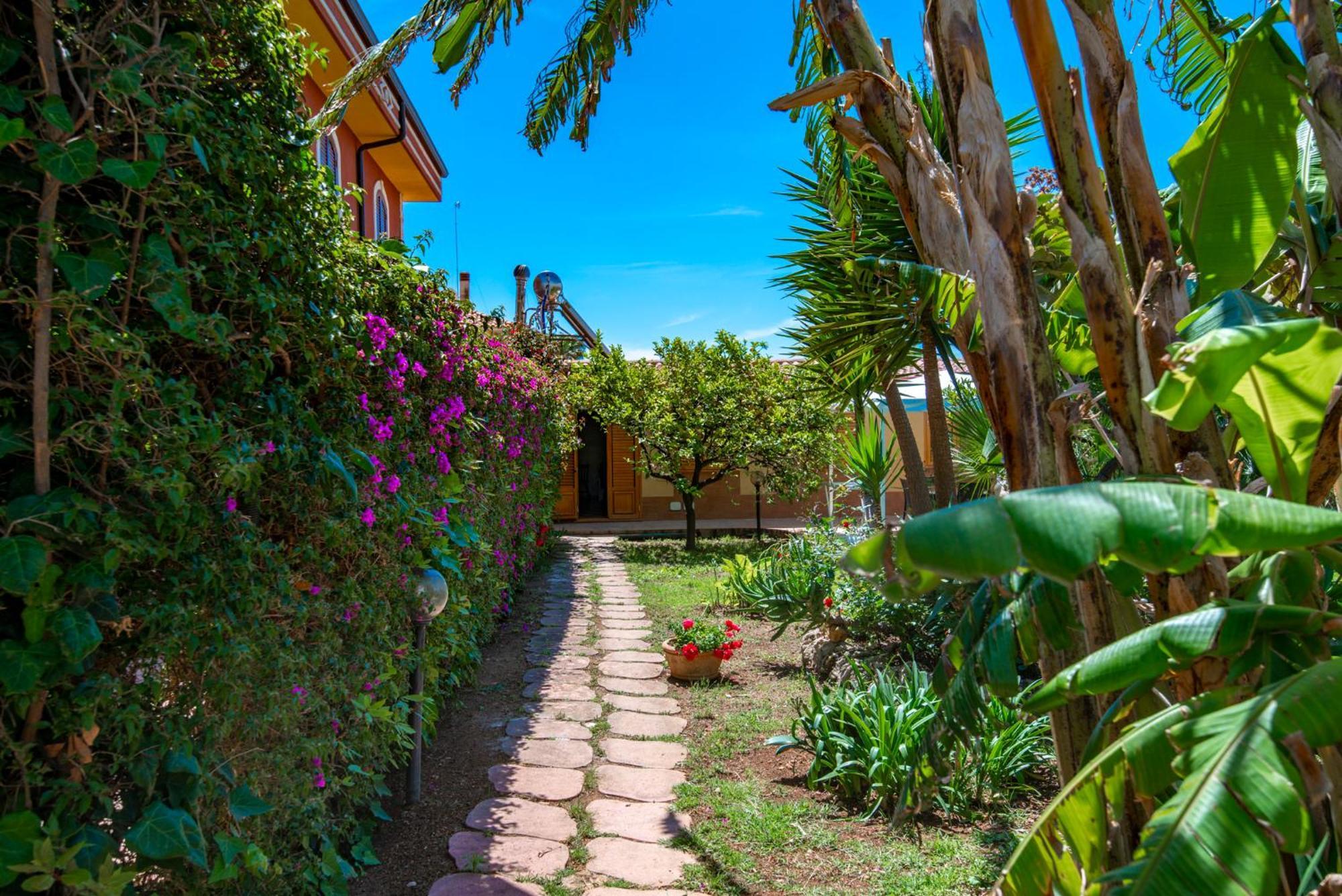 Villa Del Papiro Charme Apartments 아볼라 외부 사진