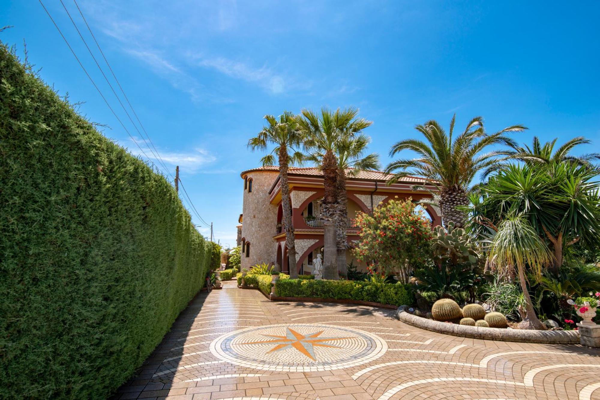 Villa Del Papiro Charme Apartments 아볼라 외부 사진