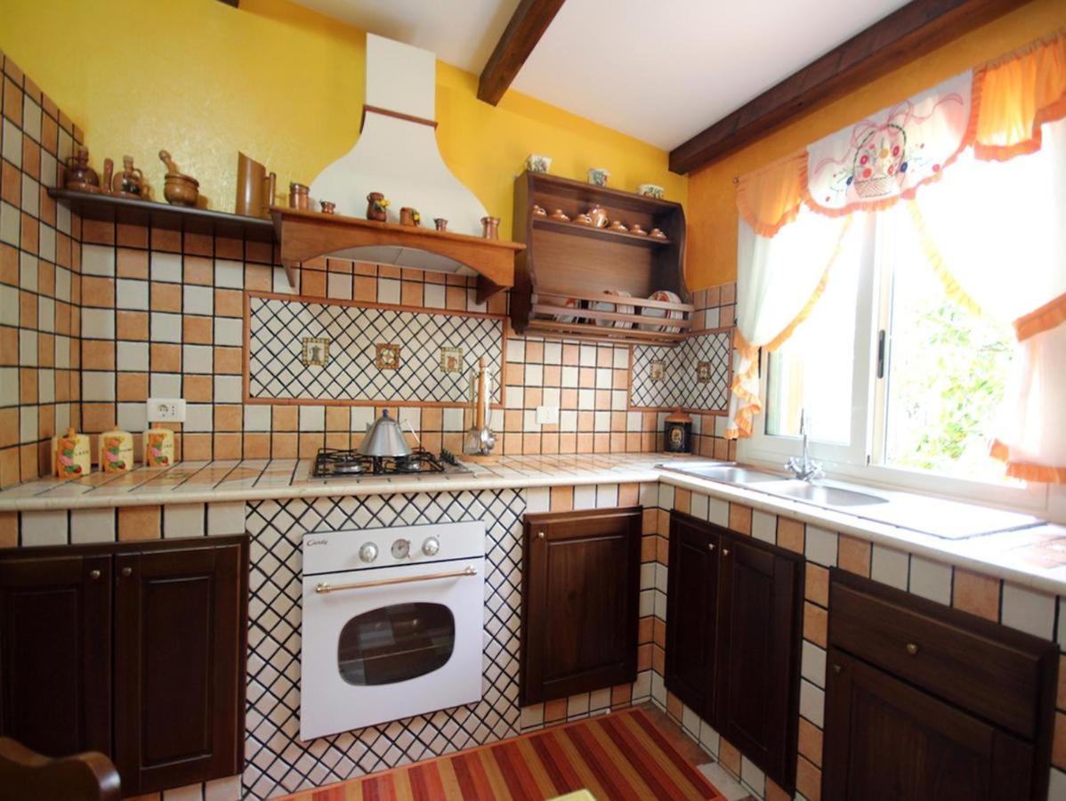 Villa Del Papiro Charme Apartments 아볼라 외부 사진